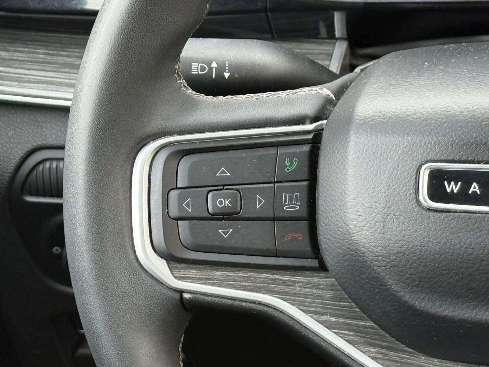 Used 2022 Jeep Wagoneer Series III w/ Premium Group I image 31