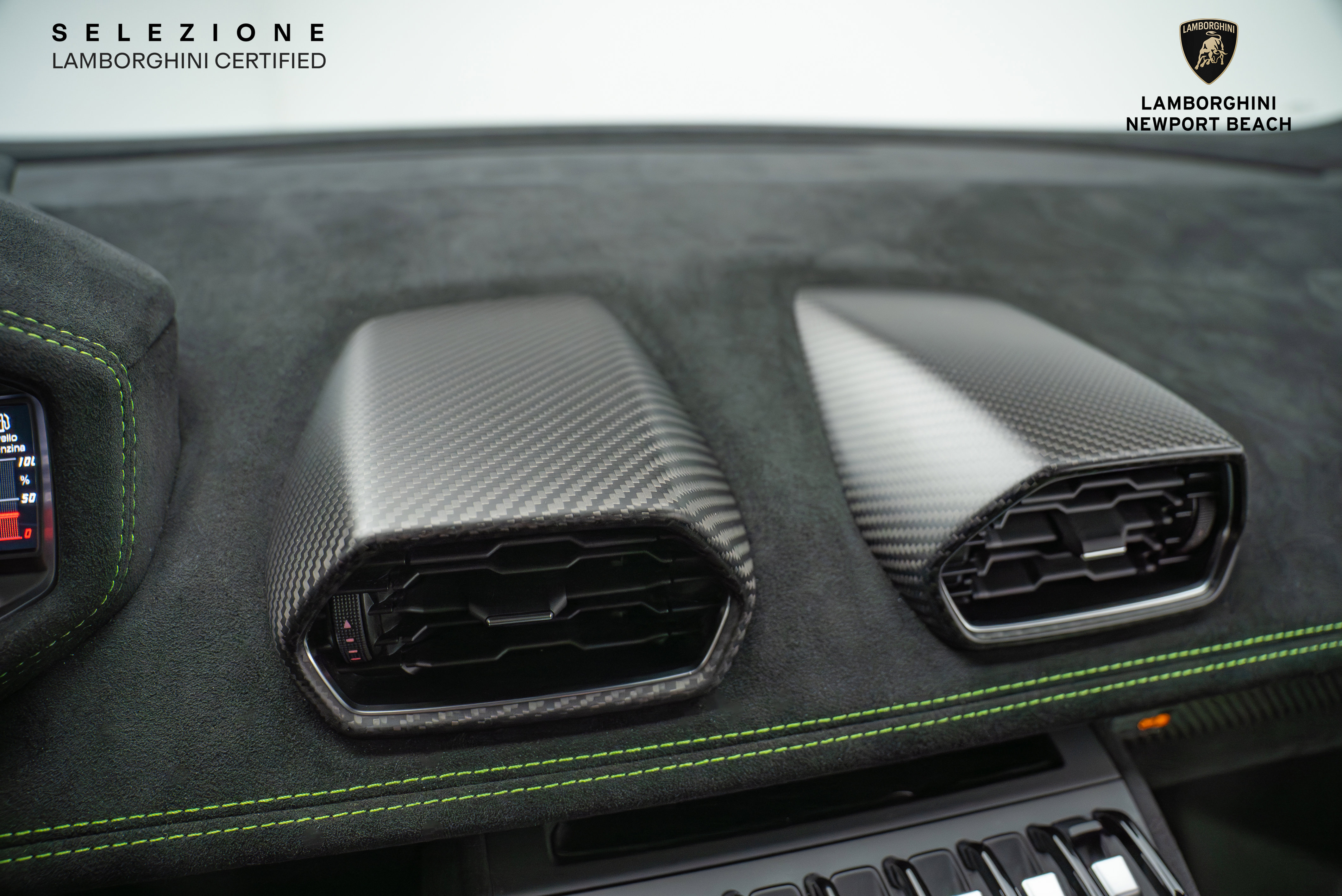 Used 2023 Lamborghini Huracan STO image 29