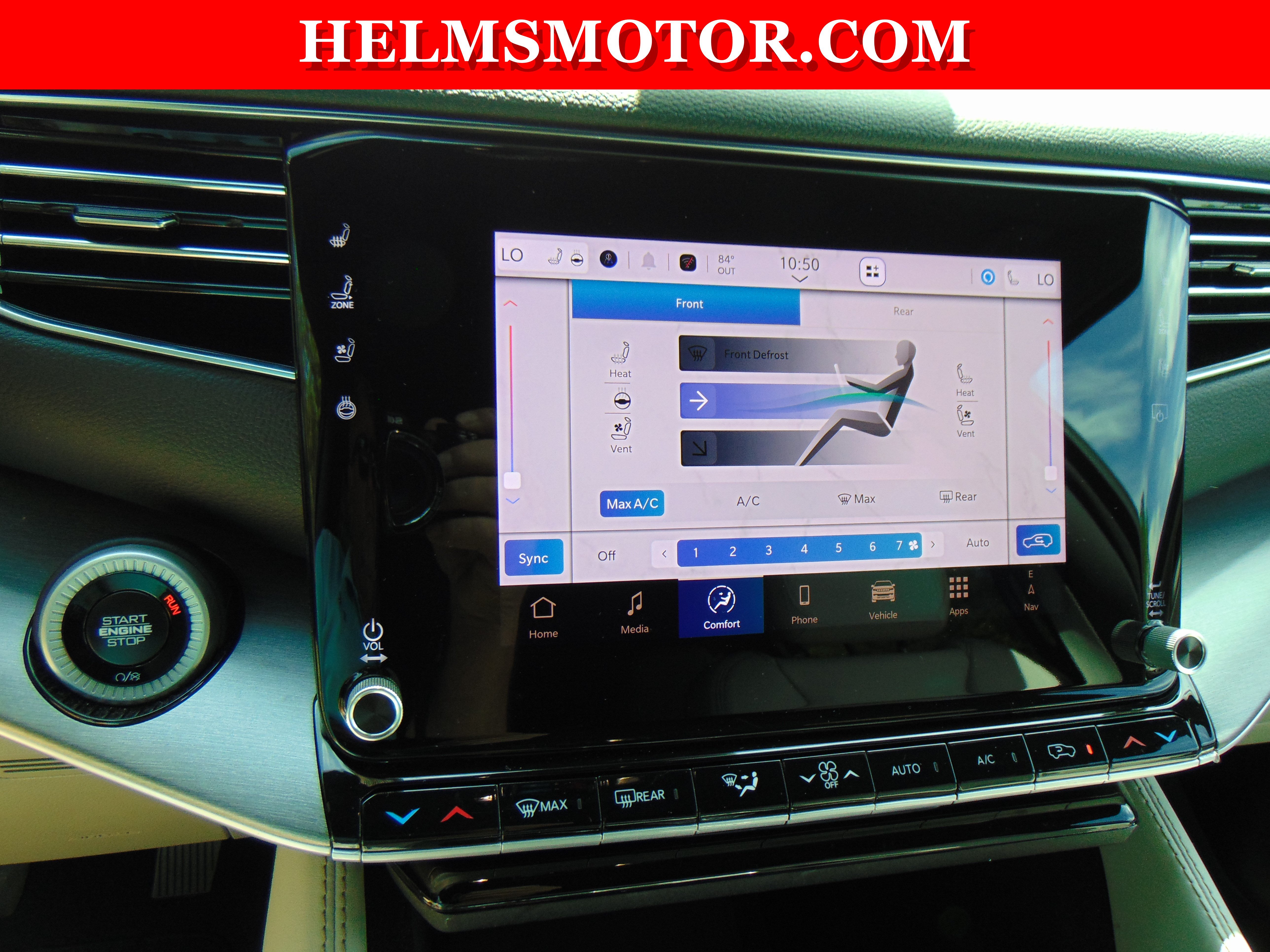 Certified 2025 Jeep Wagoneer L 4WD image 31