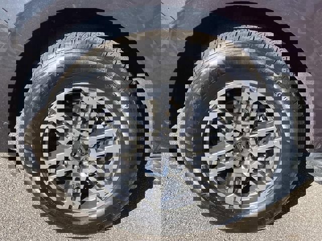 Certified 2025 Ford Expedition Active image 13