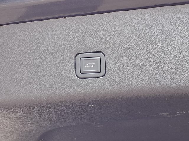 Certified 2023 Chevrolet Traverse LT AWD/4WD image 23