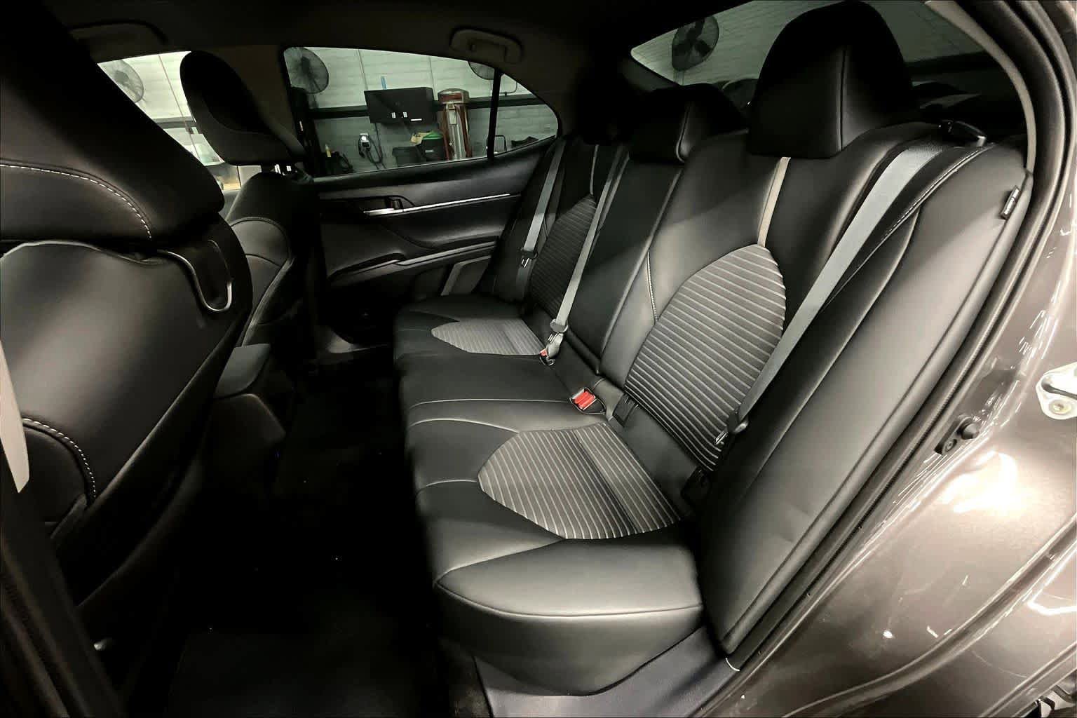 Used 2024 Toyota Camry SE FWD image 19