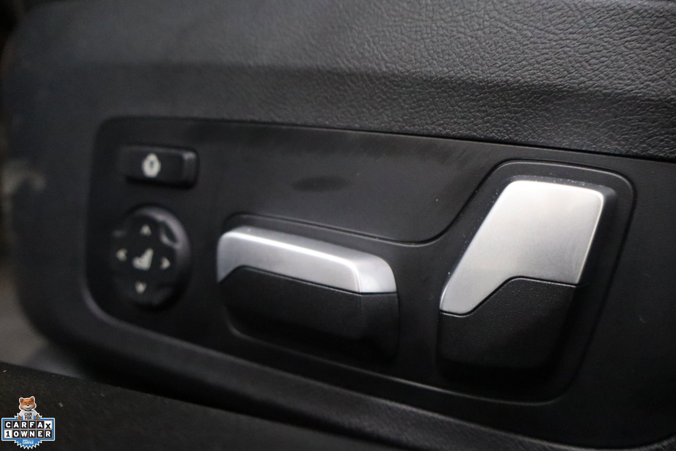 Used 2024 BMW M2 w/ Lighting Package image 17