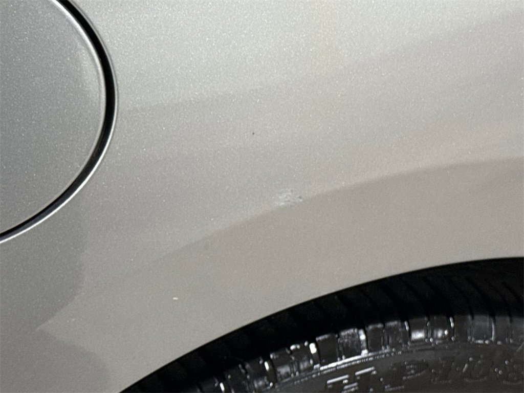 Used 2012 MAZDA MAZDA5 Sport image 27