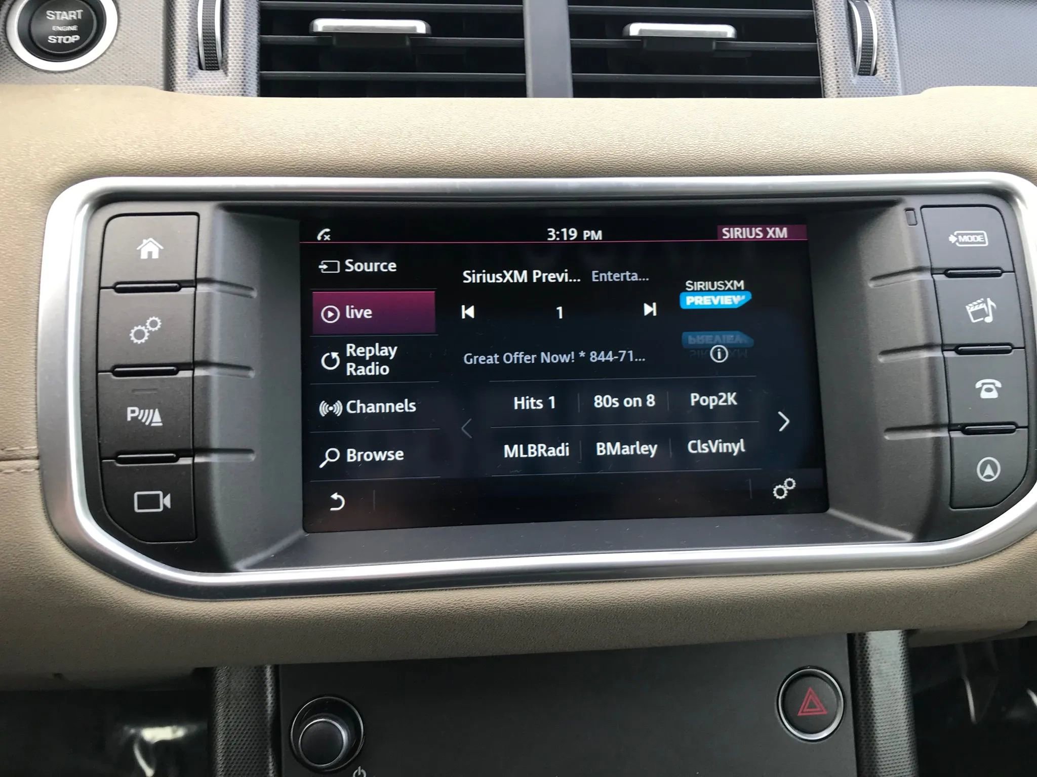 Used 2018 Land Rover Range Rover Evoque image 25