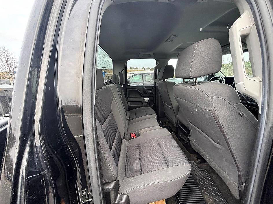 Used 2018 Chevrolet Silverado 1500 LT w/ All Star Edition image 16