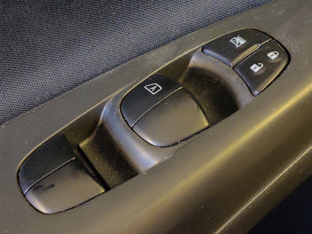 Used 2018 Nissan Sentra SV FWD image 27