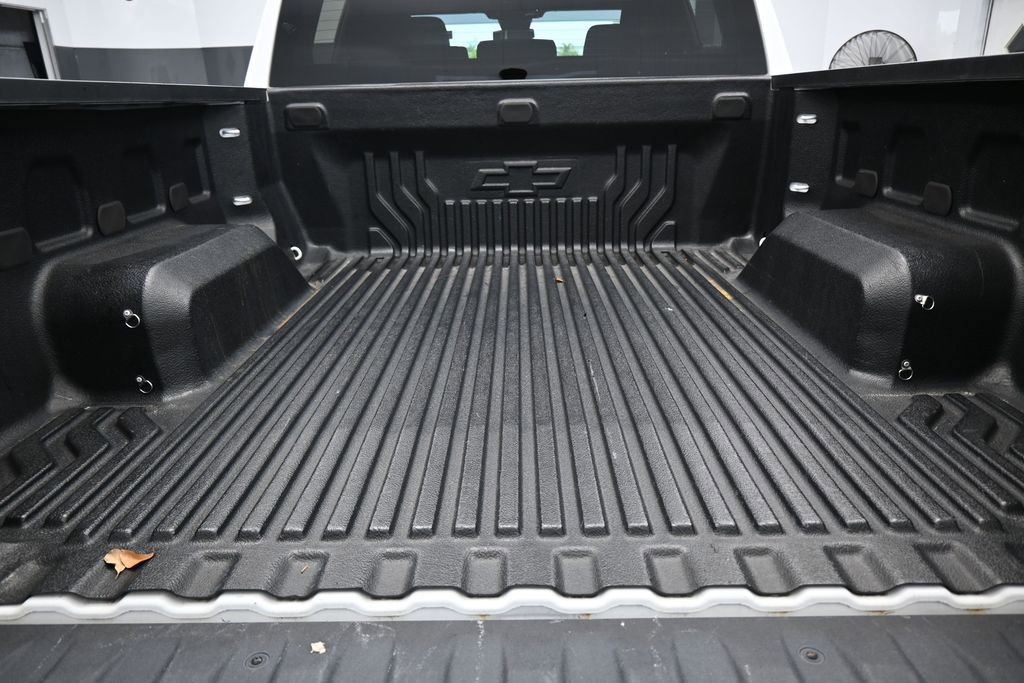 Used 2023 Chevrolet Silverado 1500 LT RWD image 35