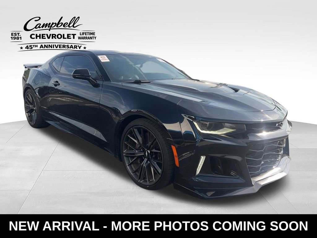 Used 2018 Chevrolet Camaro ZL1 RWD image 7
