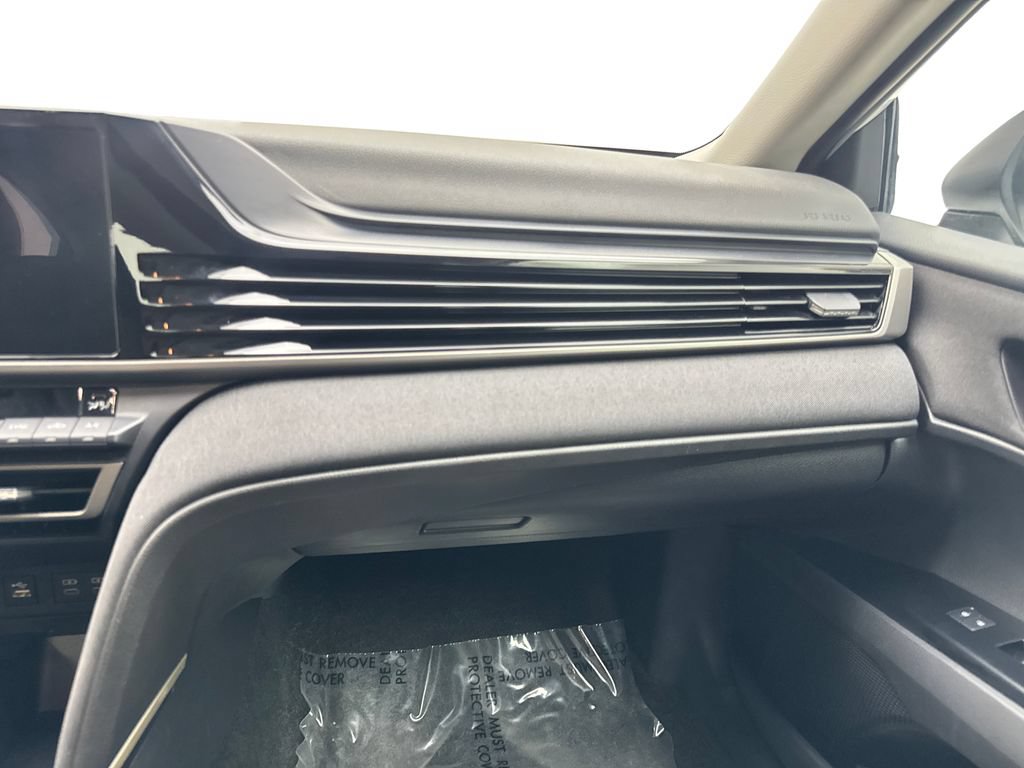 Used 2025 Toyota Camry LE FWD image 59