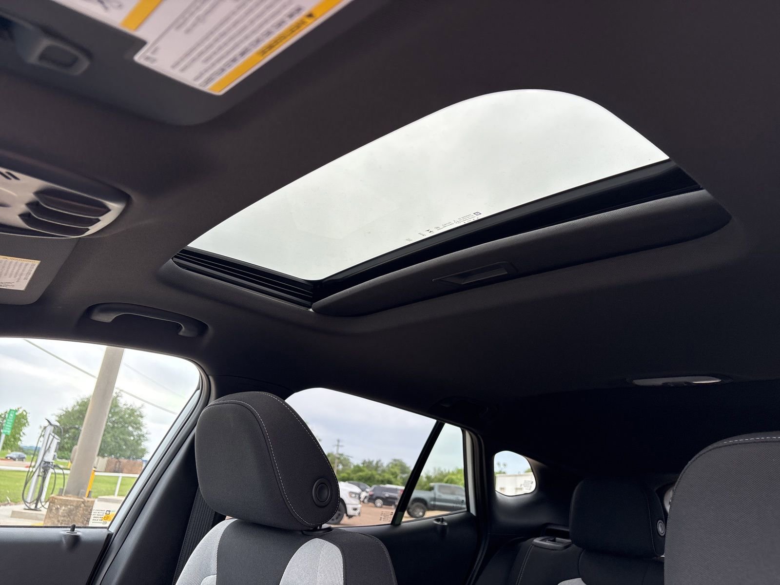 New 2026 Chevrolet Trax RS w/ Sunroof Package image 10