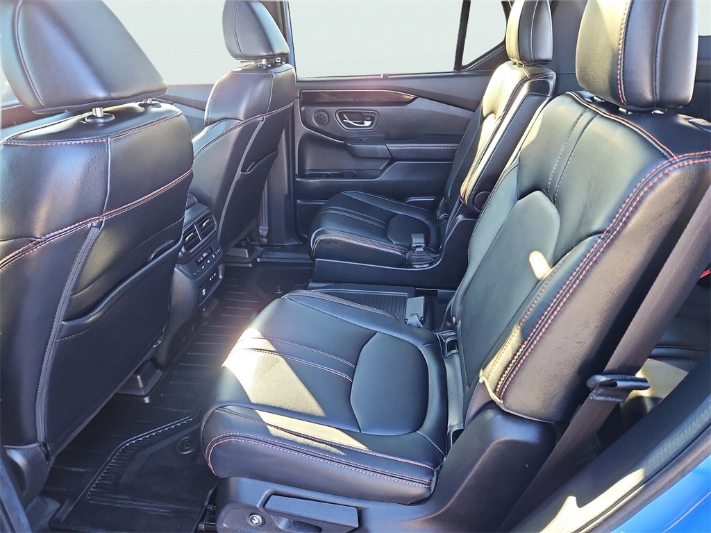 Certified 2025 Honda Pilot TrailSport image 35