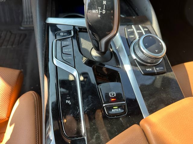 Used 2022 BMW 540i xDrive image 19