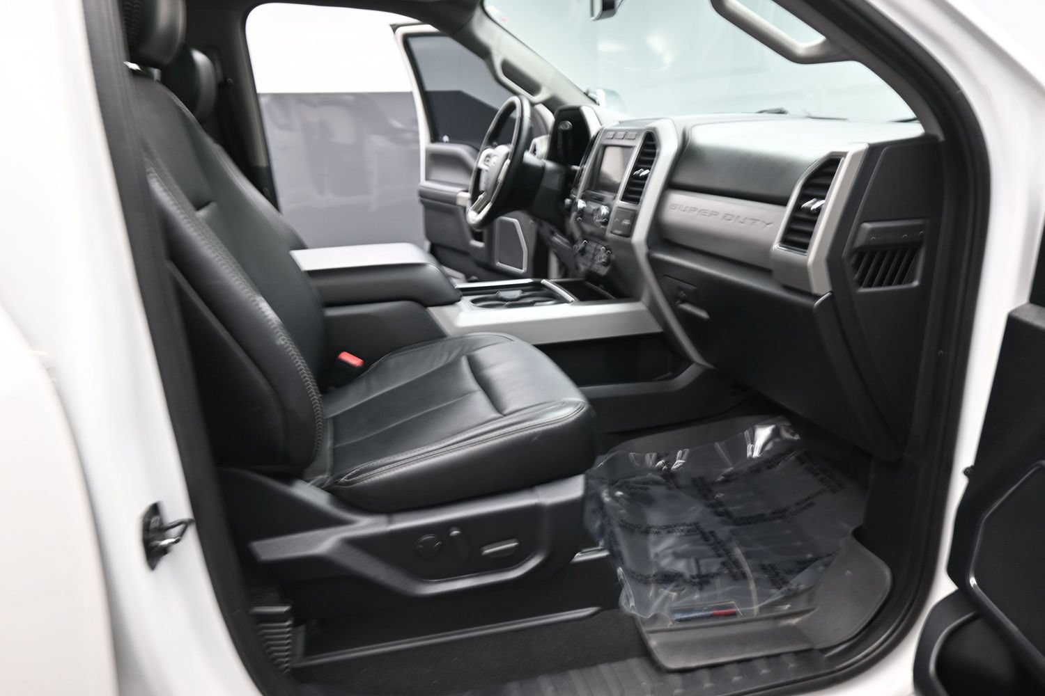 Used 2020 Ford F250 Lariat w/ Lariat Ultimate Package AWD/4WD image 21