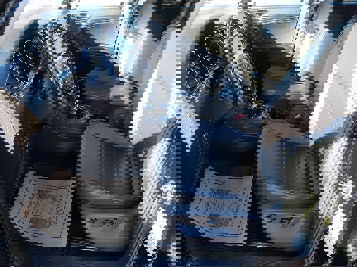 Used 2018 Volkswagen Tiguan SEL image 10