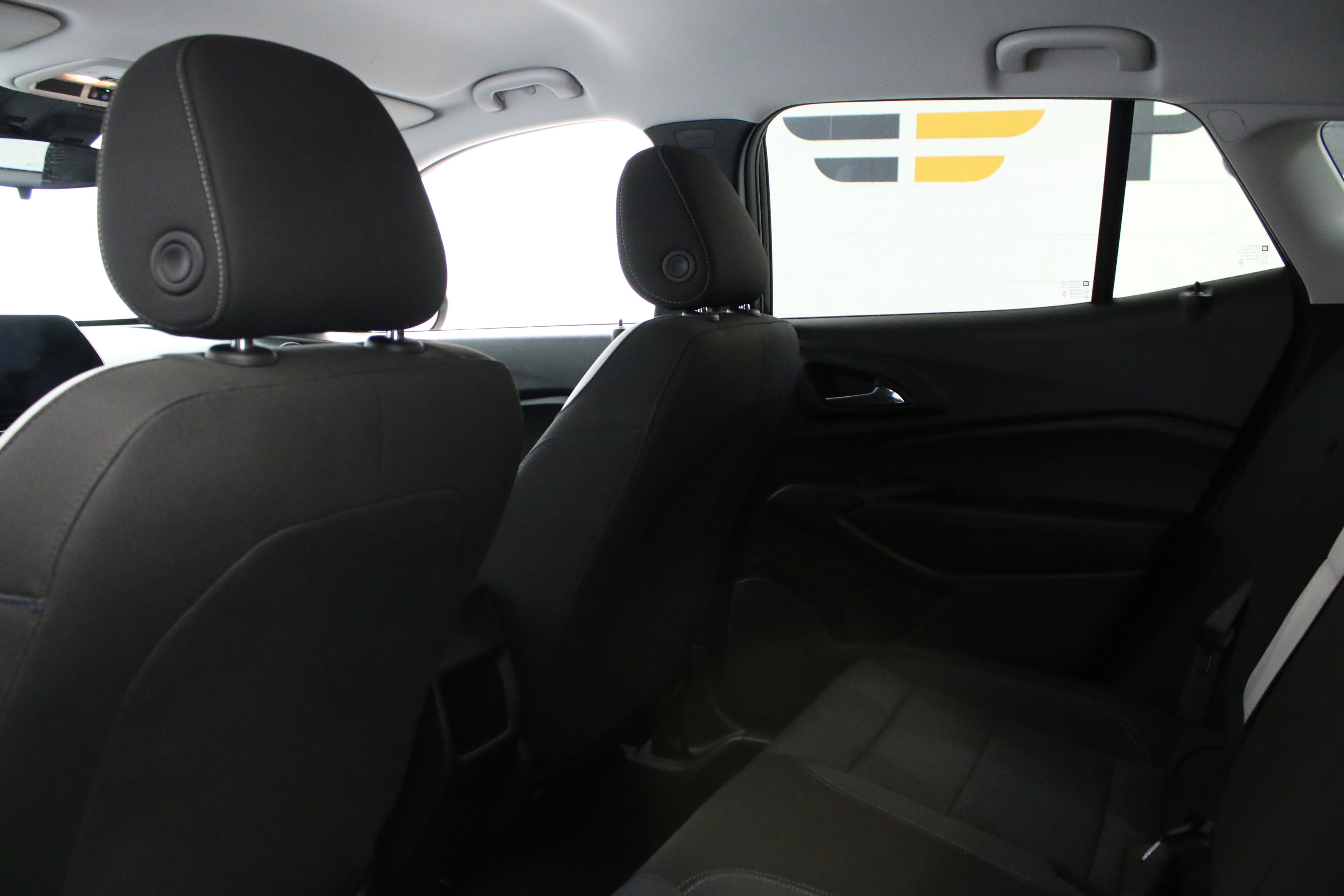 Used 2024 Chevrolet Trax LS w/ LS Convenience Package FWD image 32