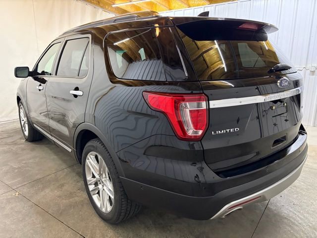 Used 2017 Ford Explorer Limited w/ Equipment Group 301A FWD image 8