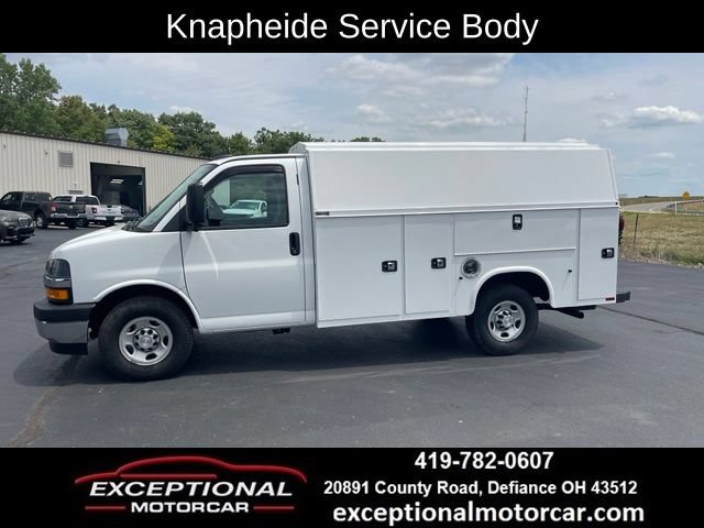 Used 2020 Chevrolet Express 3500 w/ Power Convenience Package RWD image 2