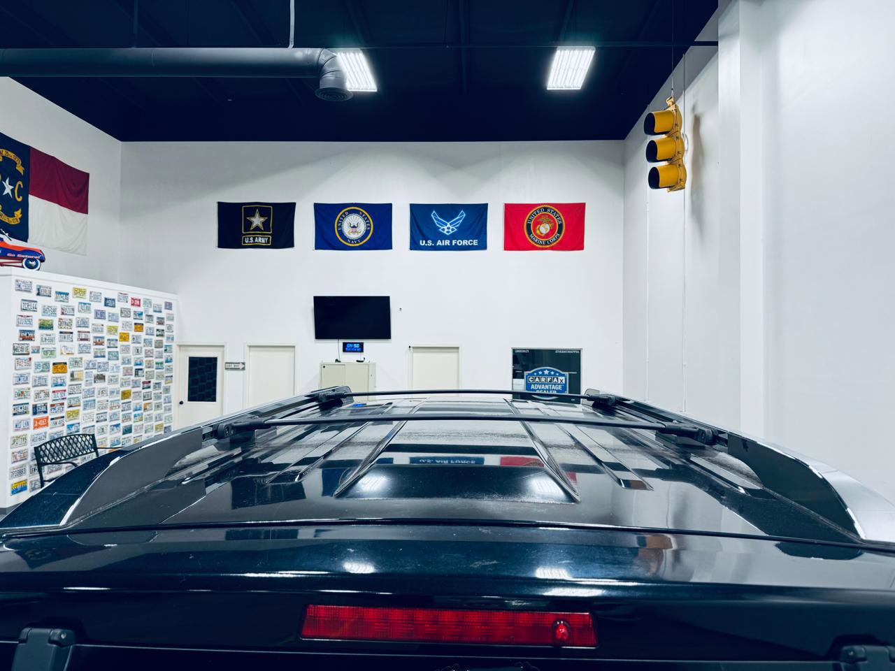 Used 2014 Nissan Armada Platinum w/ 2nd Row Captain Seat Package image 16