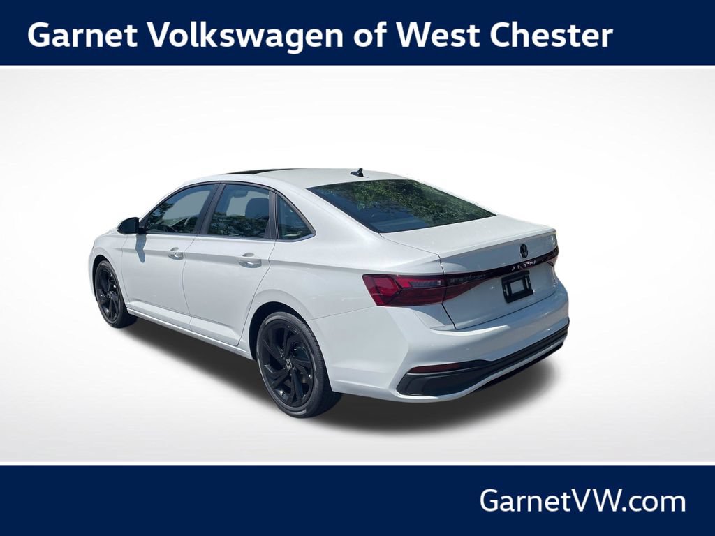 New 2026 Volkswagen Jetta SE FWD image 3