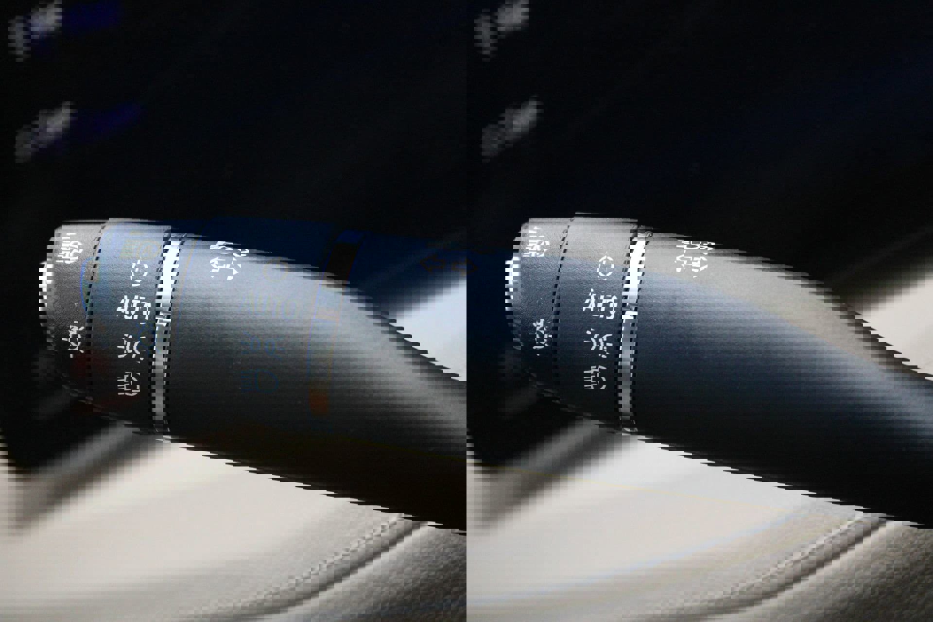 Used 2024 Cadillac XT4 Luxury image 29