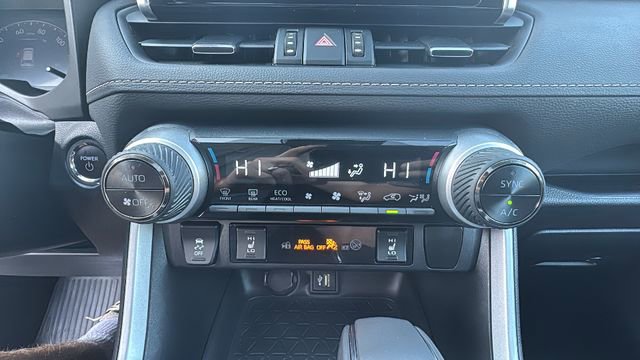 Used 2023 Toyota RAV4 XLE Premium AWD/4WD image 23