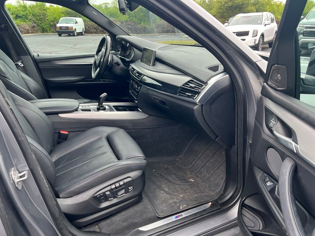 Used 2017 BMW X5 xDrive50i AWD/4WD image 10