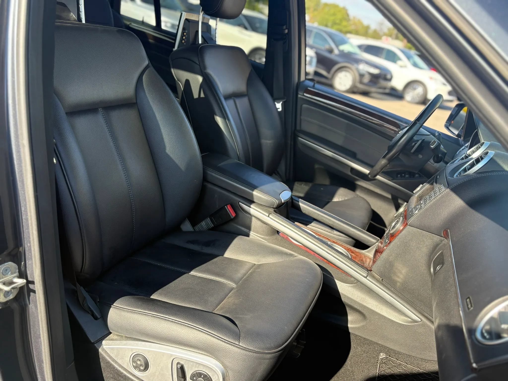 Used 2012 Mercedes-Benz GL 450 4MATIC image 10