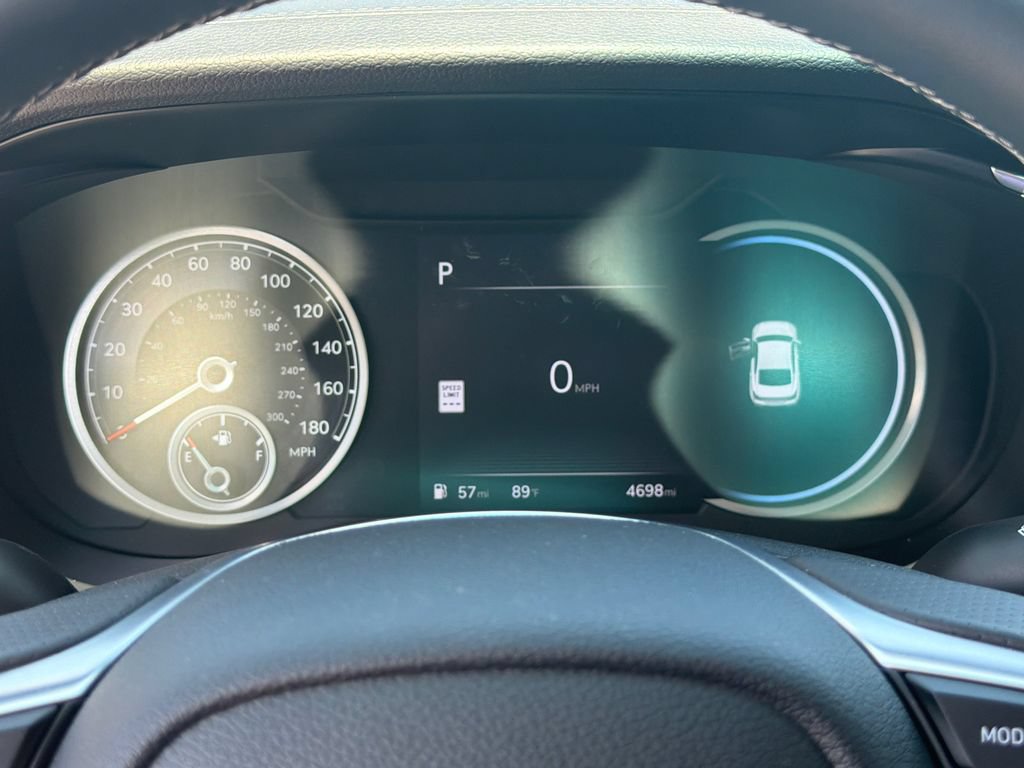 Used 2026 Genesis G70 2.5T AWD/4WD image 26