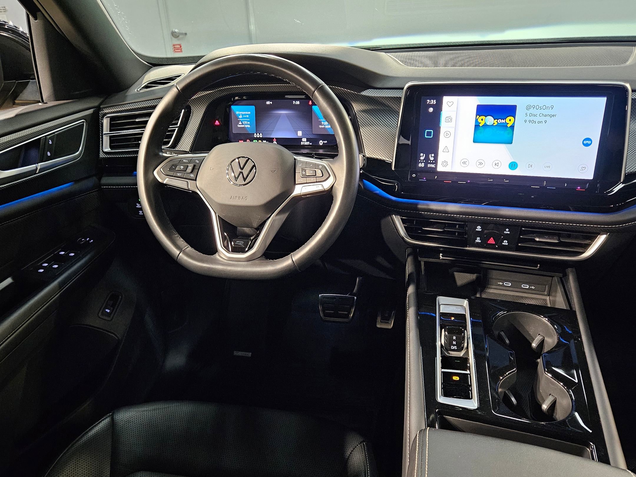 Used 2024 Volkswagen Atlas Cross Sport SEL R-Line image 9