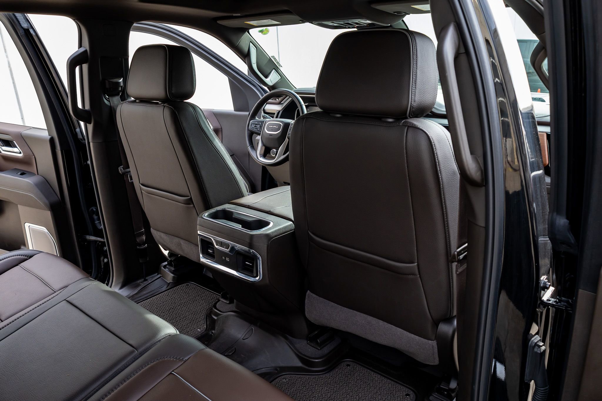 Used 2024 GMC Sierra 2500 Denali w/ Denali Reserve Package image 32