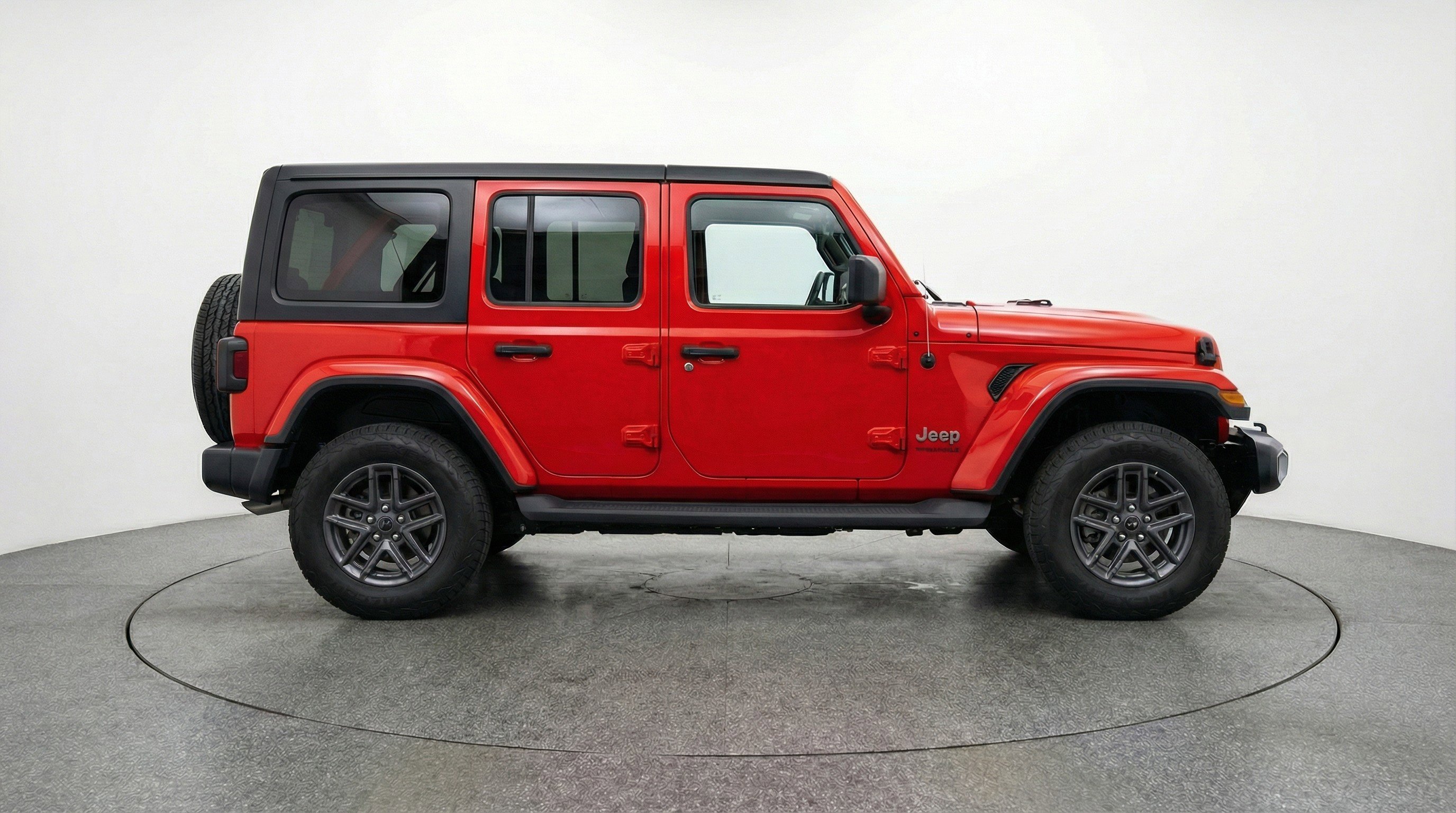 Used 2025 Jeep Wrangler Sport S image 11