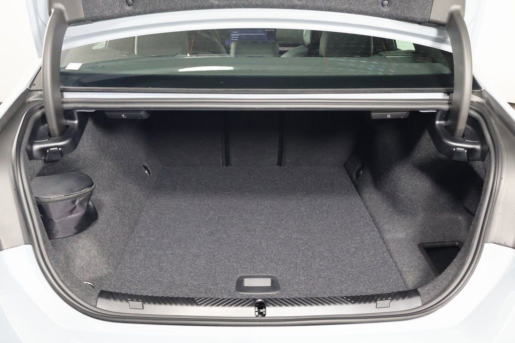 New 2026 BMW i5 eDrive40 w/ M Sport Package image 8