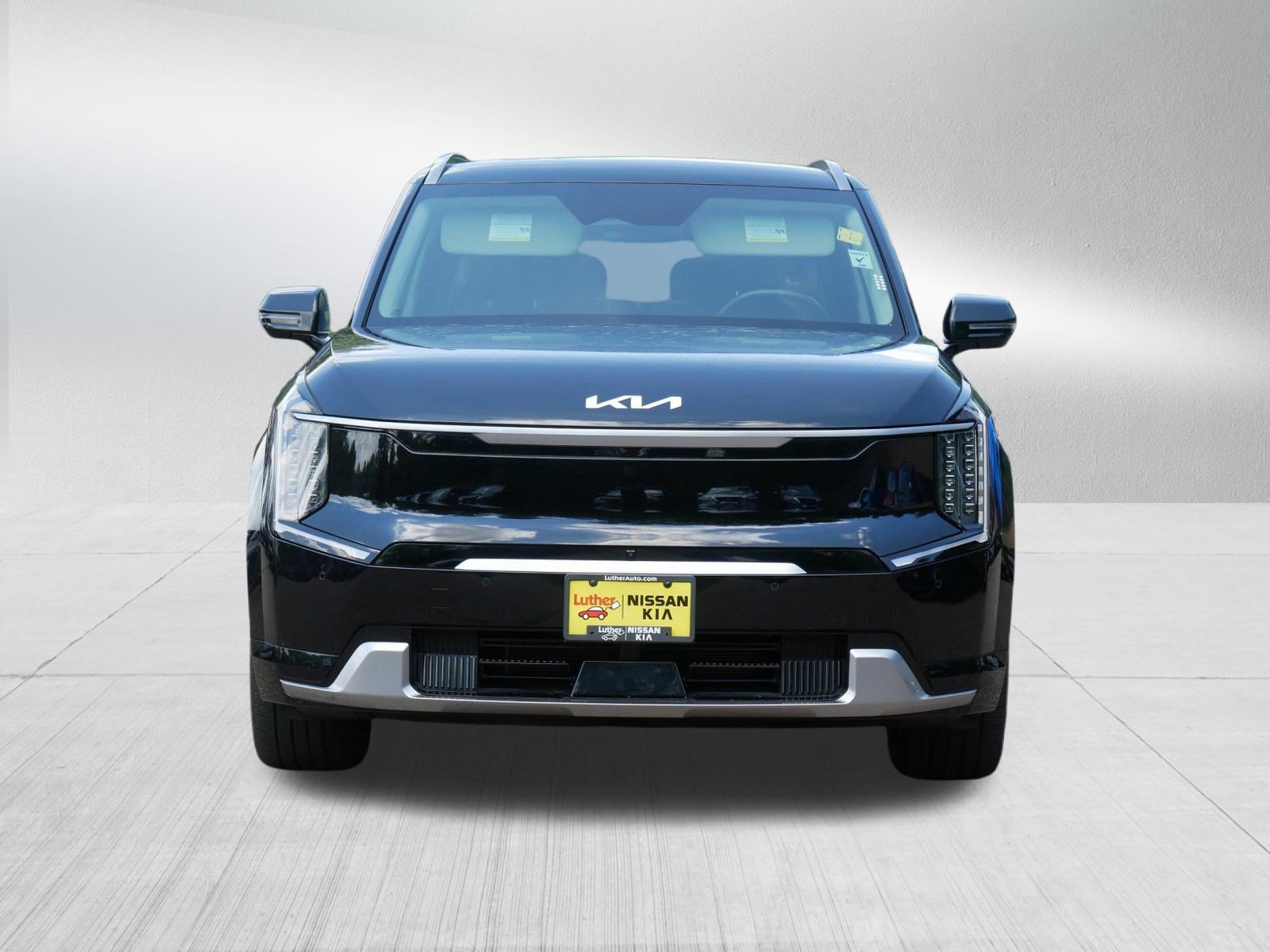 Certified 2024 Kia EV9 Land AWD/4WD image 2