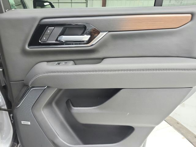 New 2026 GMC Yukon Denali w/ Sun & Power Step Package RWD image 43