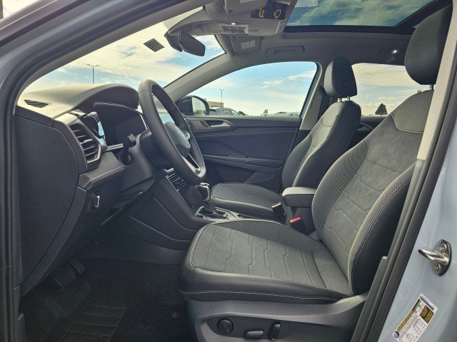 New 2027 Volkswagen Taos SE AWD/4WD image 26