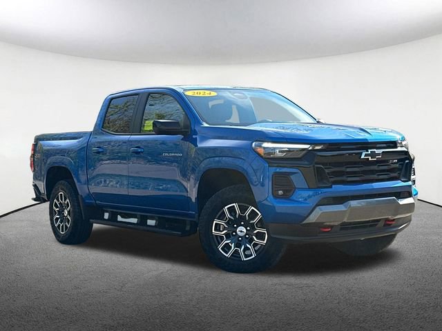 Used 2024 Chevrolet Colorado Z71 w/ Z71 Convenience Package 2 AWD/4WD image 2