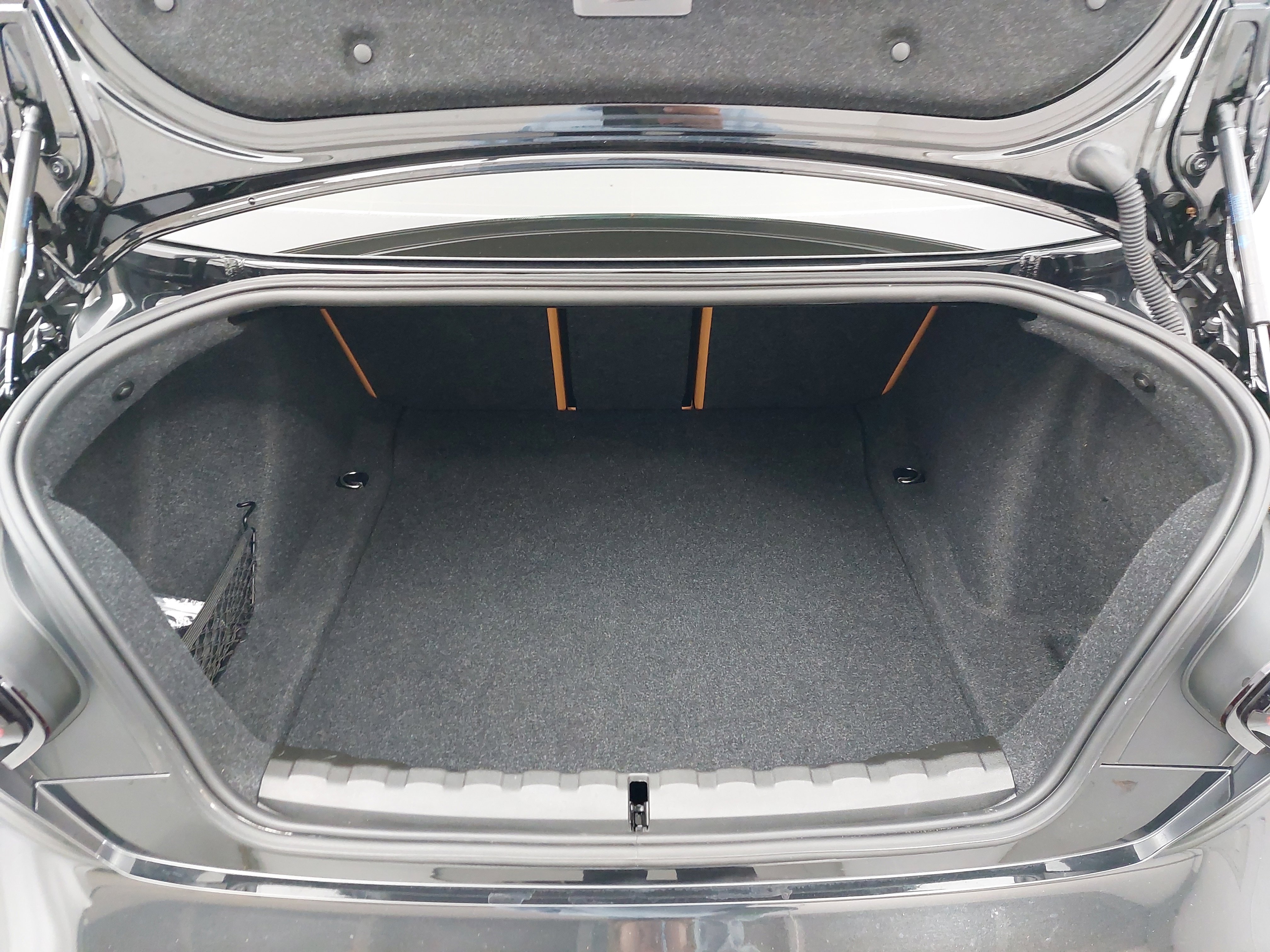 Used 2025 BMW 230i Coupe w/ M Sport Package image 12