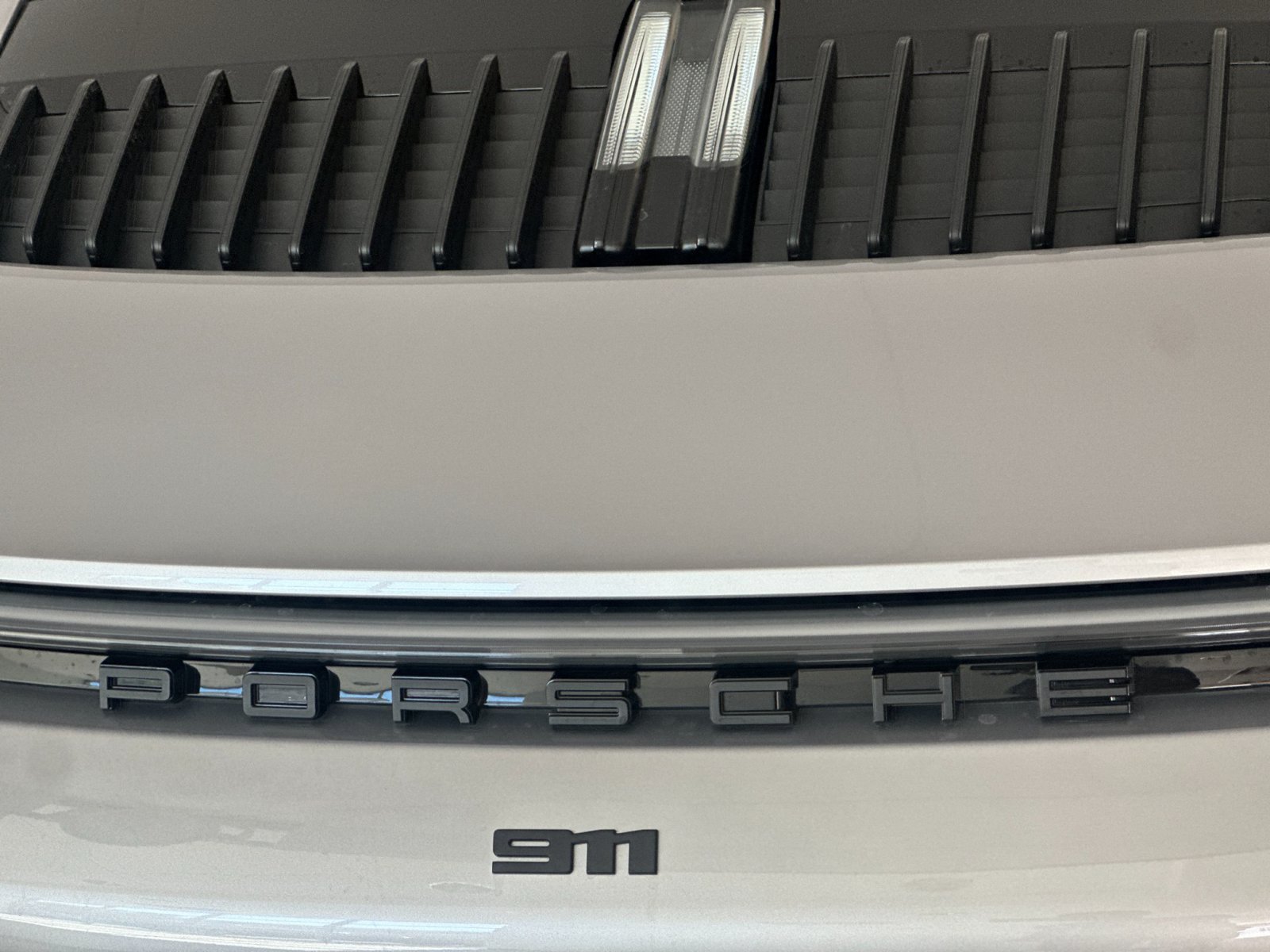 Certified 2024 Porsche 911 Carrera GTS RWD image 23