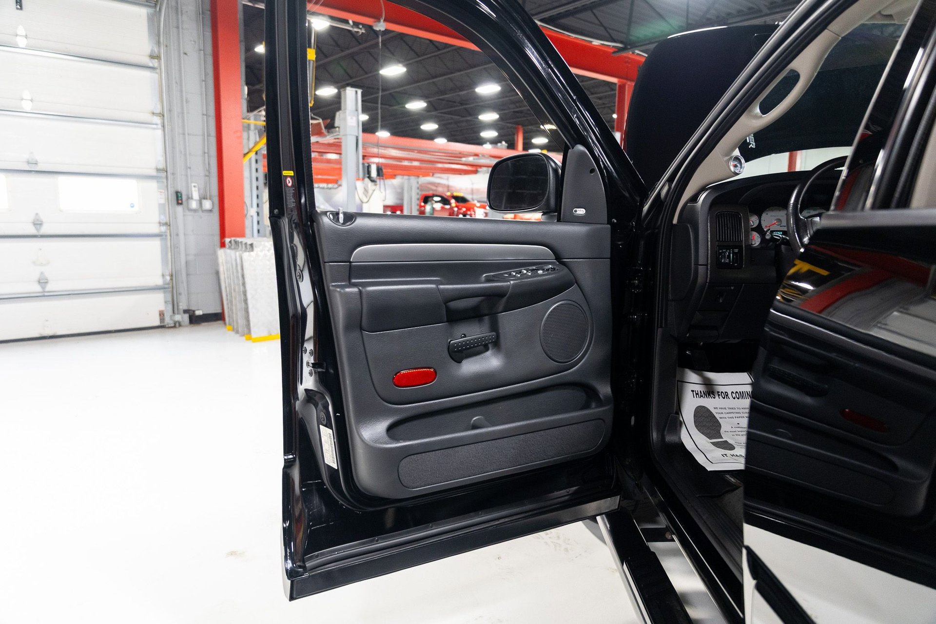 Used 2005 Dodge Ram 1500 Truck 2WD Quad Cab image 25