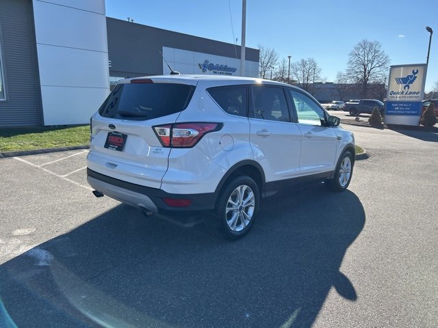 Used 2017 Ford Escape SE image 7