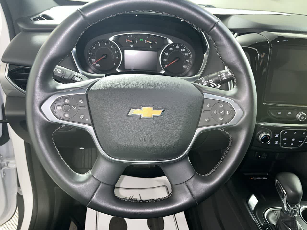 Used 2023 Chevrolet Traverse LT w/ LT Premium Package FWD image 16