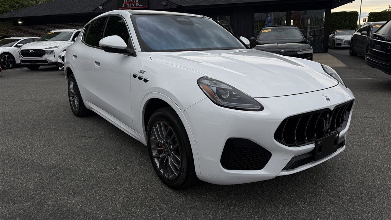 Used 2023 Maserati Grecale GT AWD/4WD image 17