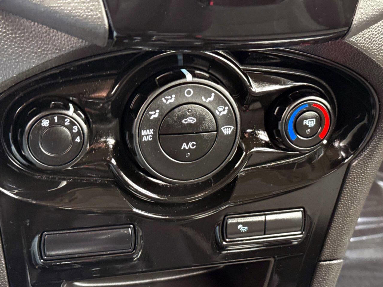 Used 2019 Ford Fiesta SE w/ Equipment Group 201A image 23