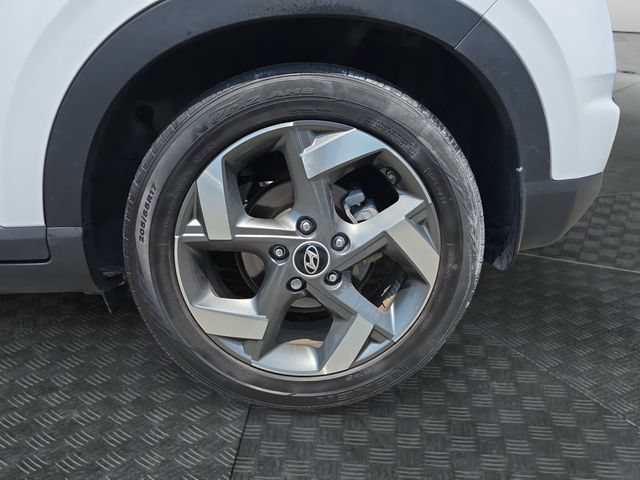 Used 2022 Hyundai Venue SEL FWD image 36