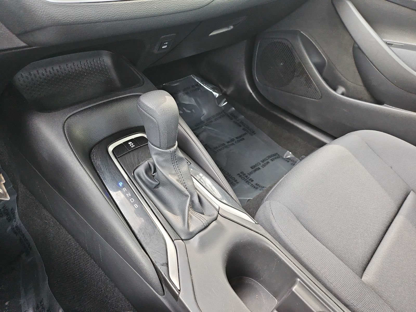 Used 2025 Toyota Corolla LE FWD image 24