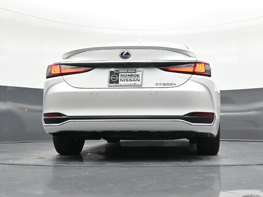 Used 2019 Lexus ES 300h w/ Premium Package FWD image 24