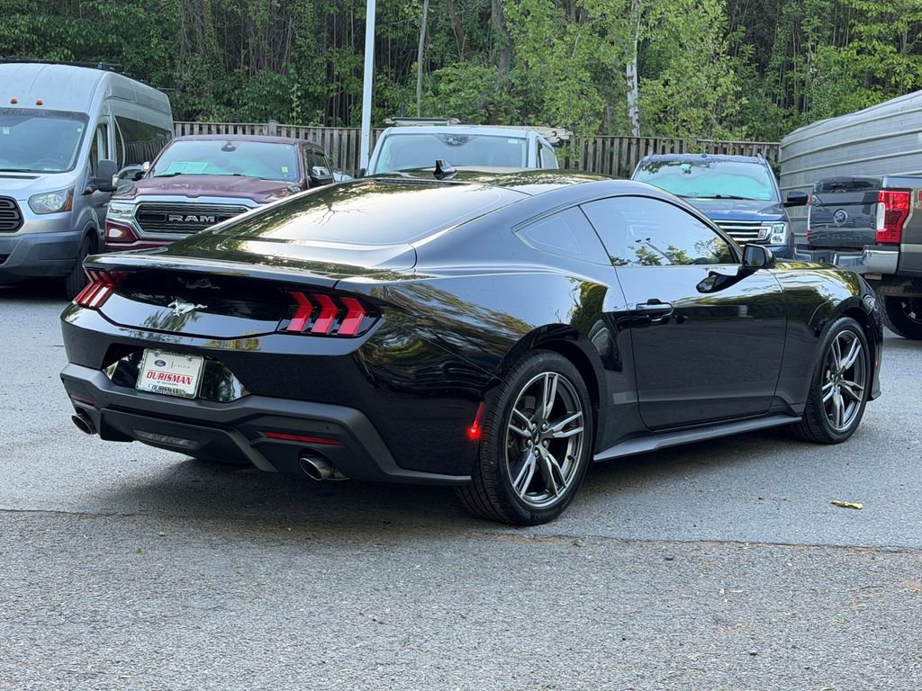 Used 2024 Ford Mustang Coupe RWD image 7