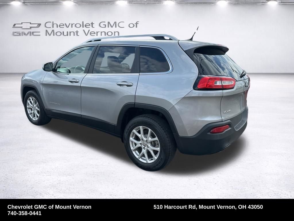 Used 2016 Jeep Cherokee Latitude image 3