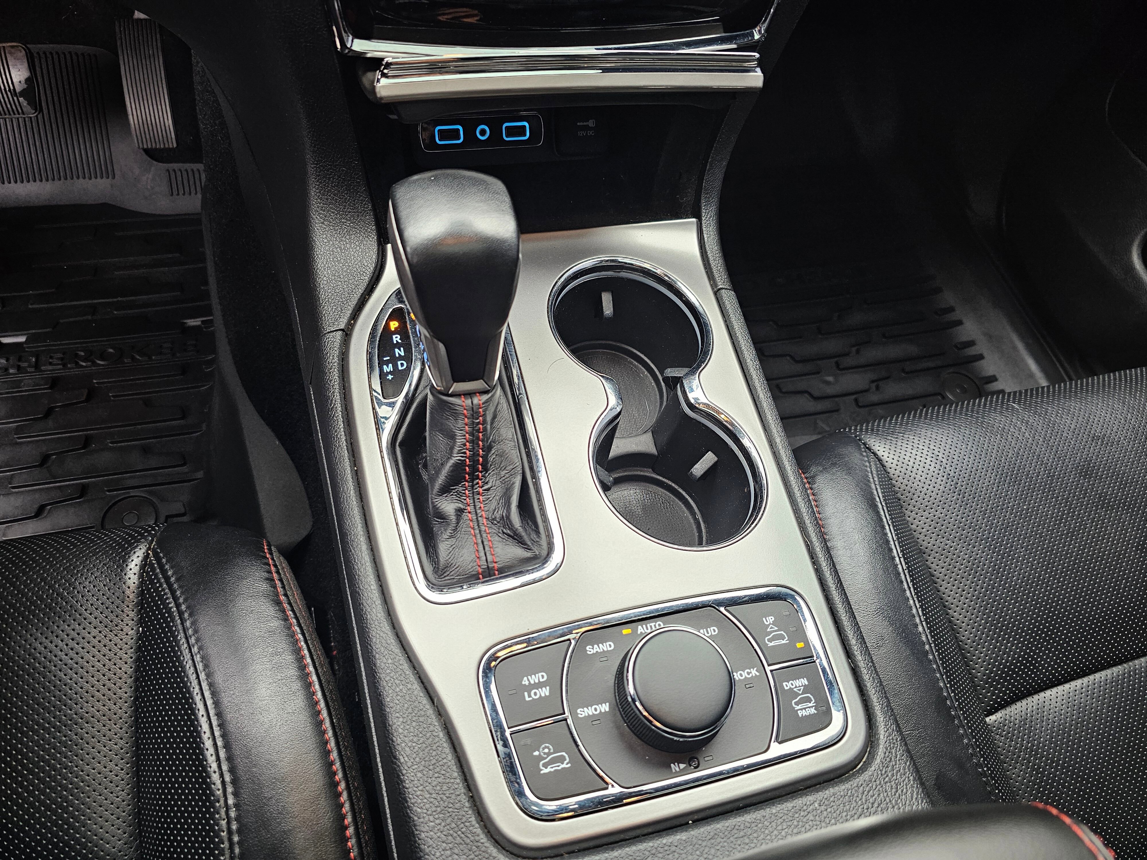 Used 2020 Jeep Grand Cherokee Trailhawk w/ Trailhawk Luxury Group image 23